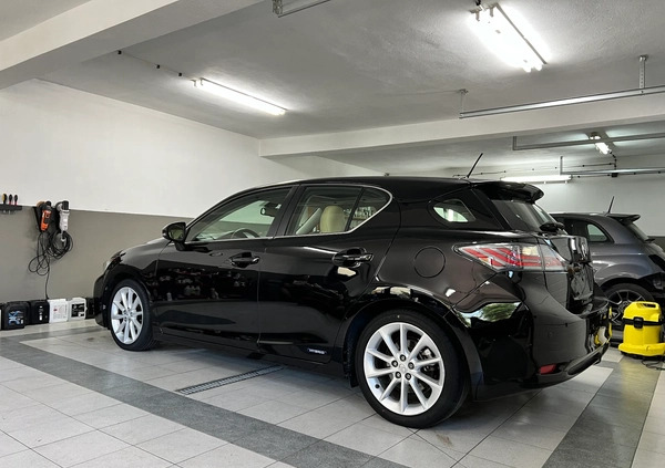 Lexus CT cena 49000 przebieg: 185000, rok produkcji 2012 z Puławy małe 352